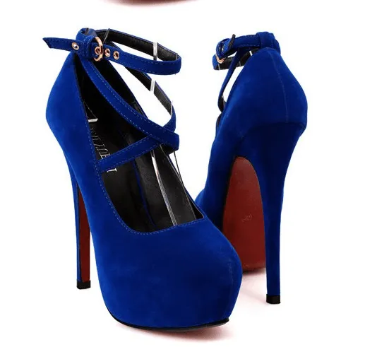 CROSS-STRAP PLATFORM PUMPS