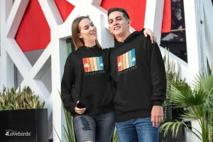 Romantic Couples on the Beach Hoodie, Love matching T-shirt, Cute Couple Sweatshirt, Valentine Longsleeve, Colorful Tshirt