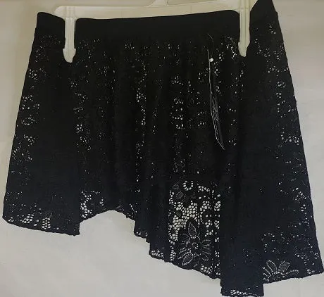 Tace -- Women's Pull-On Lace Skirt